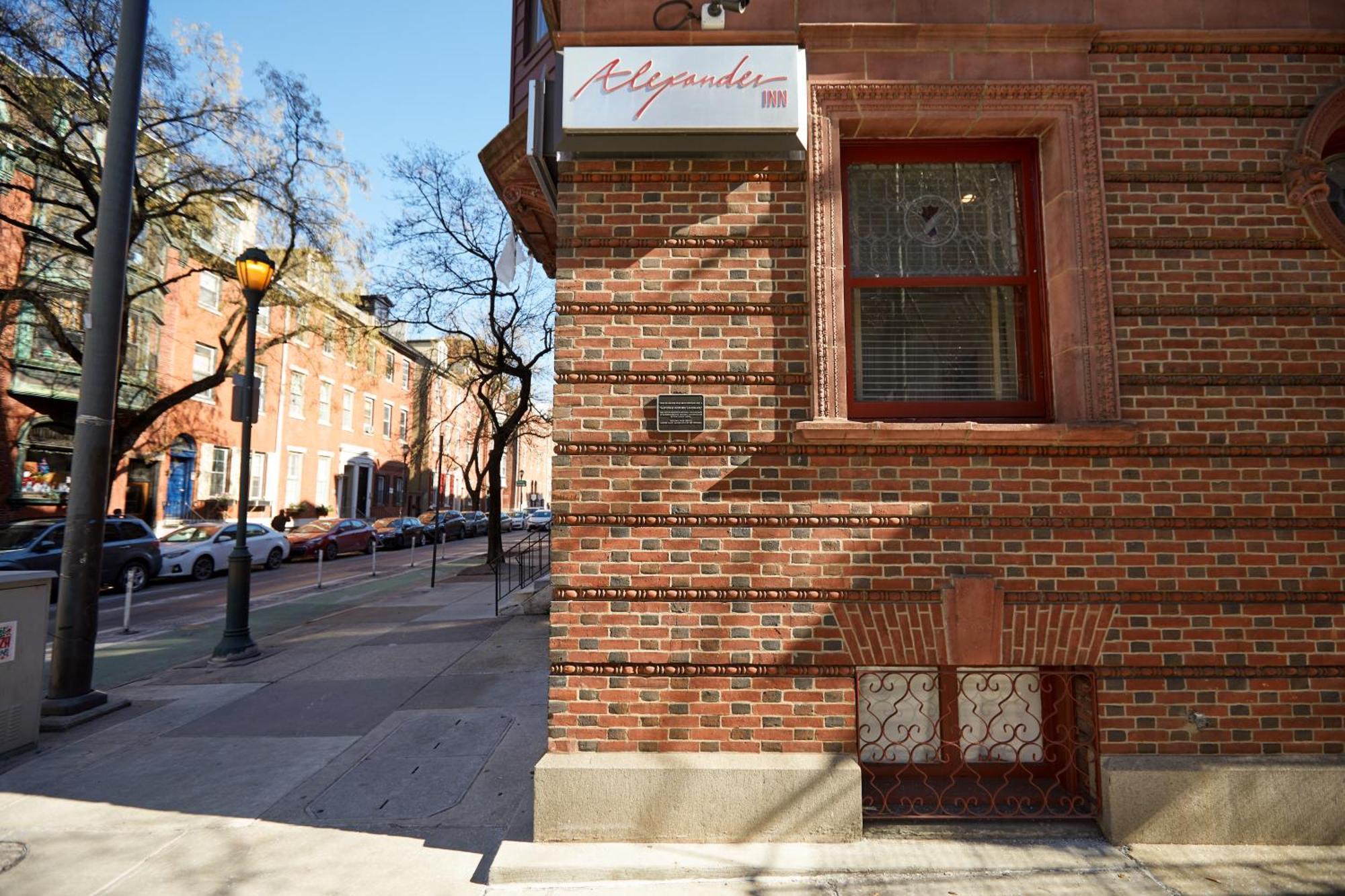 Alexander Inn Philadelphia Exterior photo
